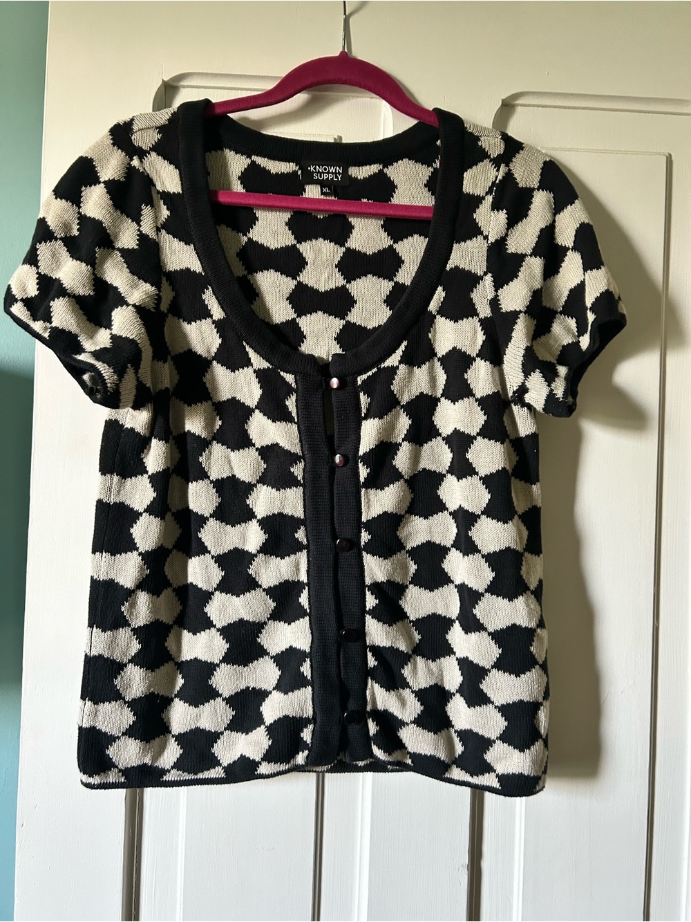 KNOWN SUPPLY Black and White Short-Sleeve Button-Down Top